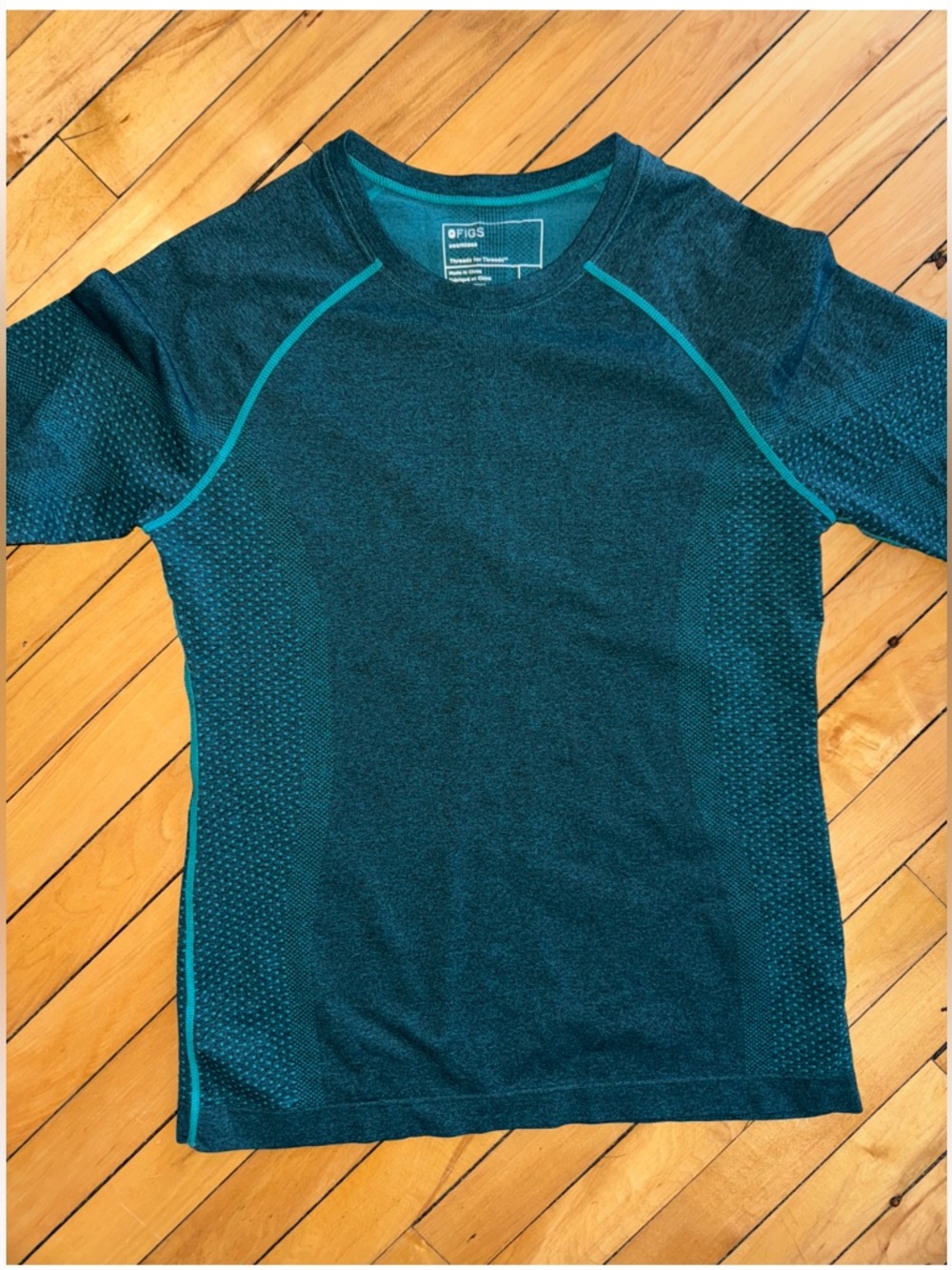 Figs salta under scrub long sleeve size large EUC